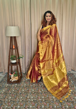 Load image into Gallery viewer, Bronze Golden Tissue Skirt Border Saree For Women