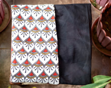 Load image into Gallery viewer, Mehndi Motif Print Saree