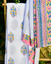 Load image into Gallery viewer, Silver Dreams Mulmul Saree