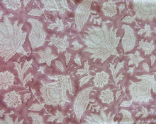 Load image into Gallery viewer, Mauve Floral Jaal Printed Bedsheet