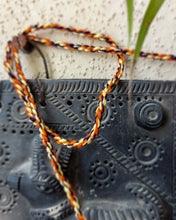 Load image into Gallery viewer, Applique Neckpiece