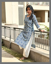 Load image into Gallery viewer, Indigo Cotton Printed Kurta
