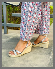 Load image into Gallery viewer, Albeli - Hand Block Printed Cotton Co-Ord
