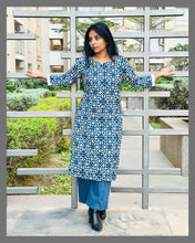 Load image into Gallery viewer, Indigo Cotton Printed Kurta
