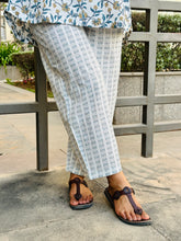 Load image into Gallery viewer, White &amp; Grey Hand Block Printed Cotton Kurta Pant Co-Ord Set For Women
