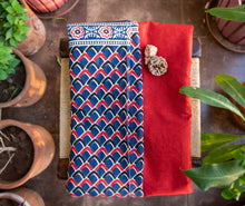Load image into Gallery viewer, Indigo &amp; Red Printed Saree
