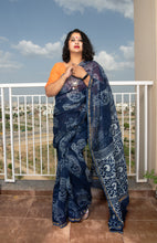 Load image into Gallery viewer, Devi Indigo Block Printed Chanderi Saree
